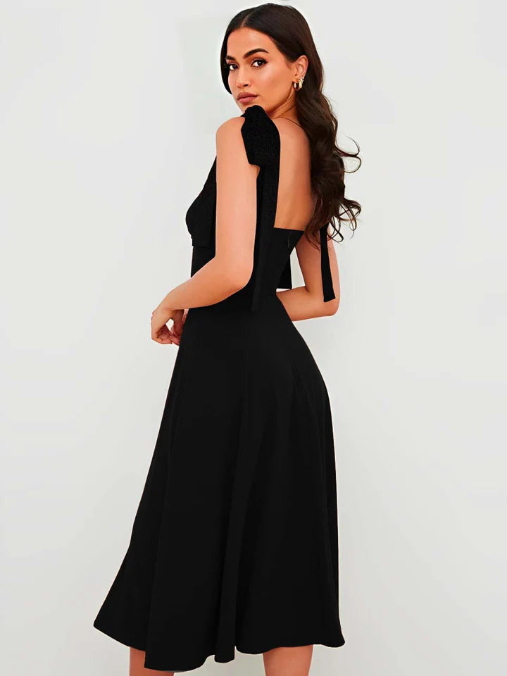 Elegant & Chic Black Outfit | Eryva